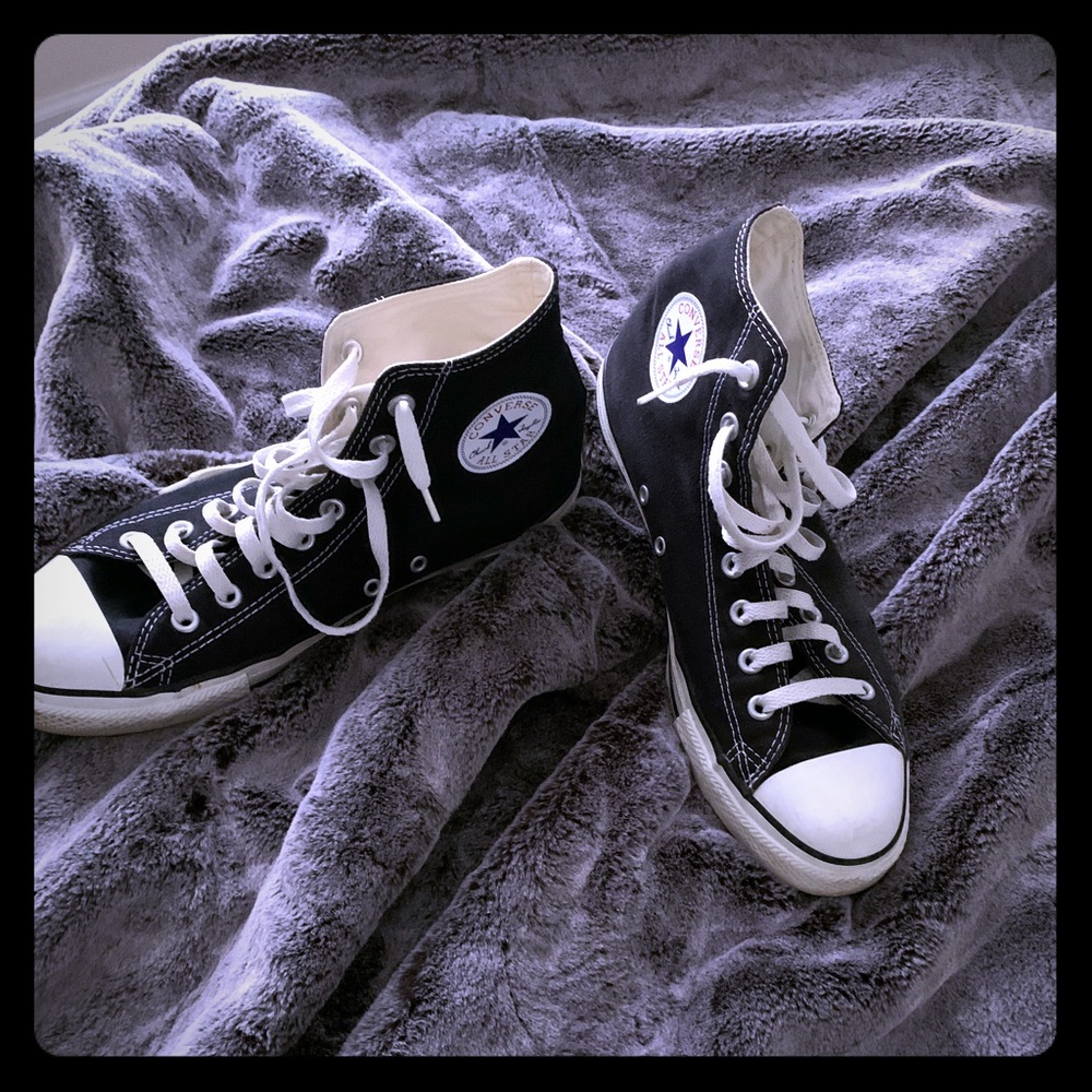 Men’s size 9 Chuck Taylor All Star Converse